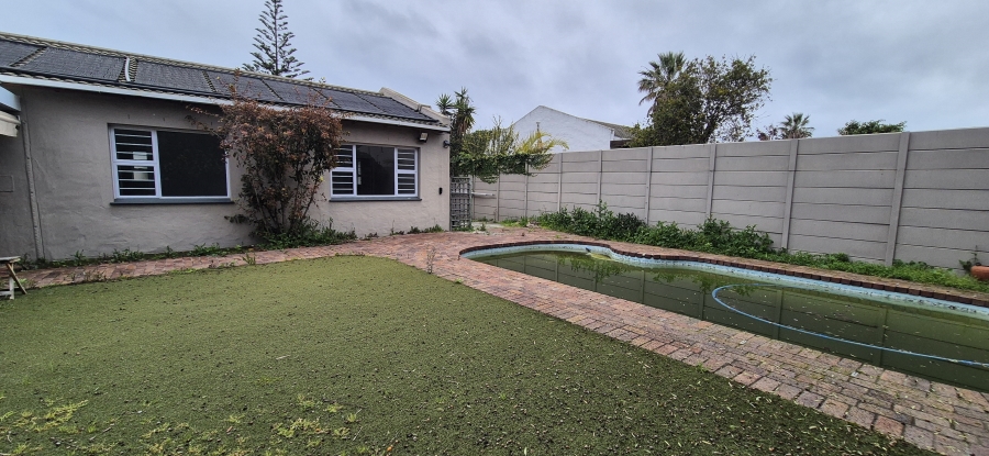 To Let 3 Bedroom Property for Rent in Waves Edge Western Cape